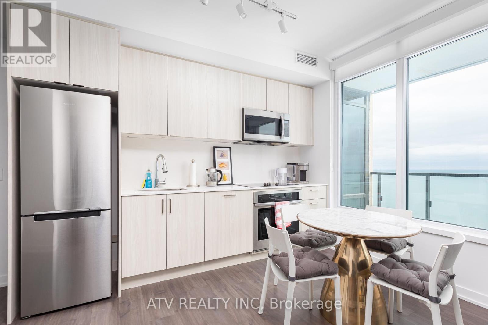 1810 - 1926 Lake Shore Boulevard W, Toronto, Ontario  M6S 1A1 - Photo 6 - W12441878