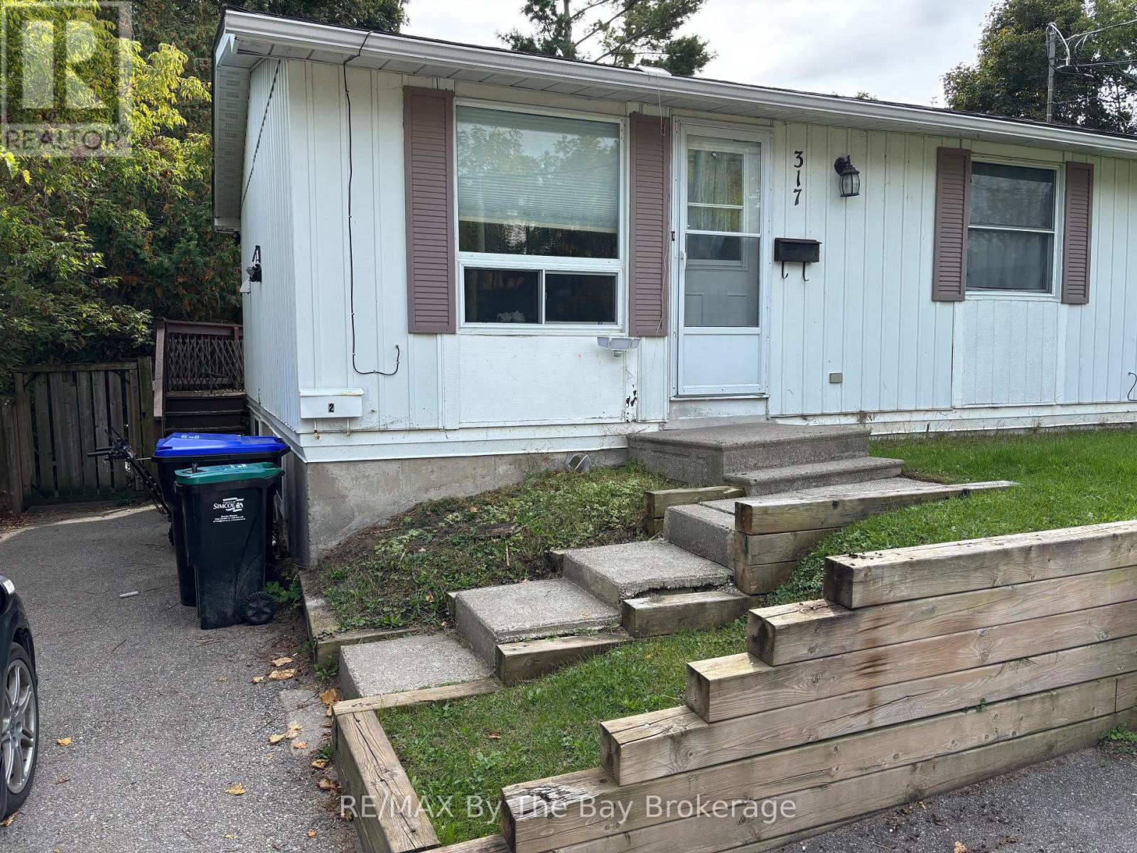 317 Hugel Avenue, Midland, Ontario  L4R 1T5 - Photo 2 - S12441589