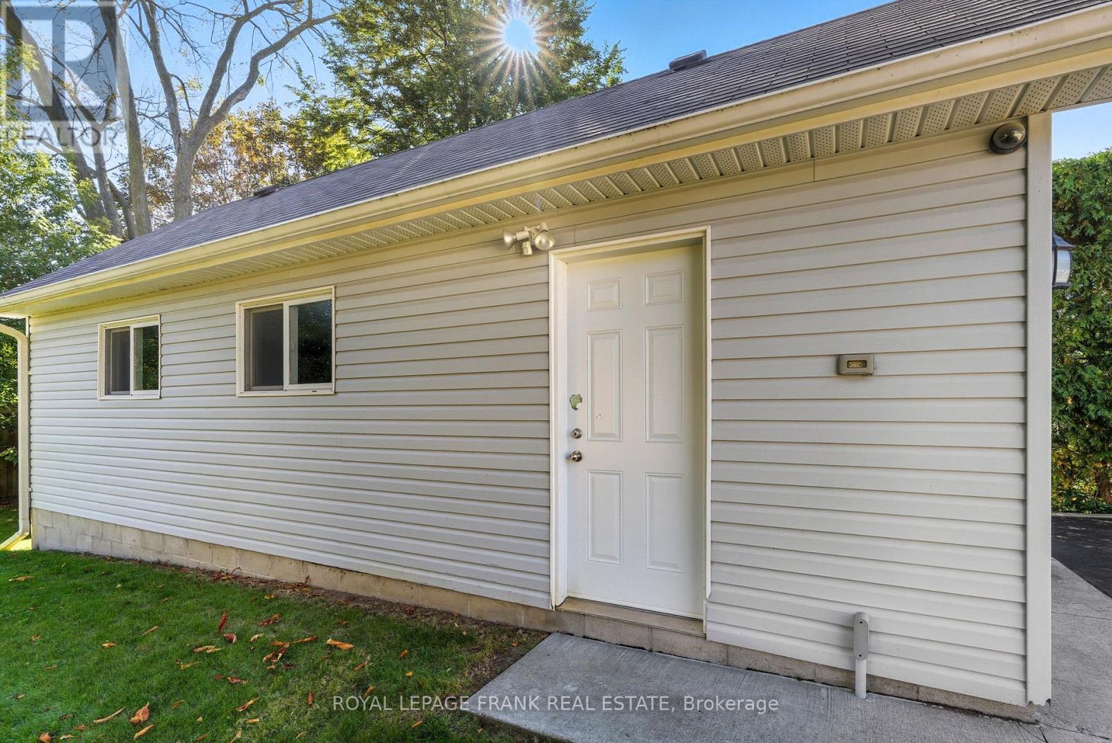 131 Jones Avenue, Oshawa, Ontario  L1G 3A3 - Photo 39 - E12442241