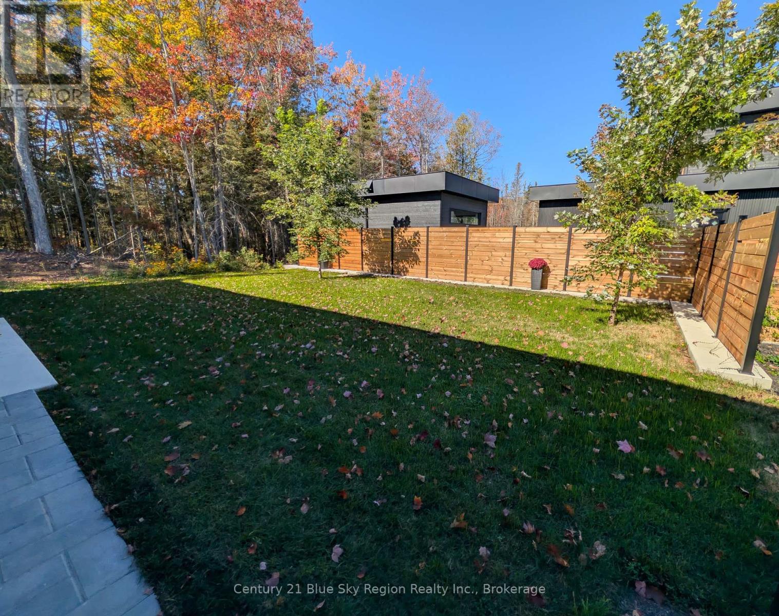 160 Sugarbush Street, North Bay, Ontario  P1C 1M8 - Photo 9 - X12442342
