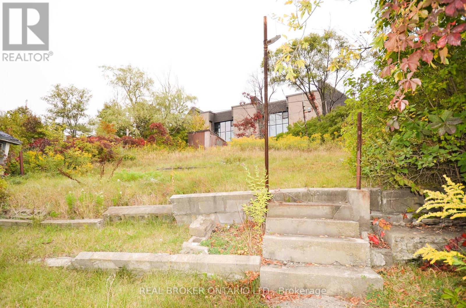 463 Lorne Street, Greater Sudbury, Ontario  P3C 4R3 - Photo 3 - X12410894