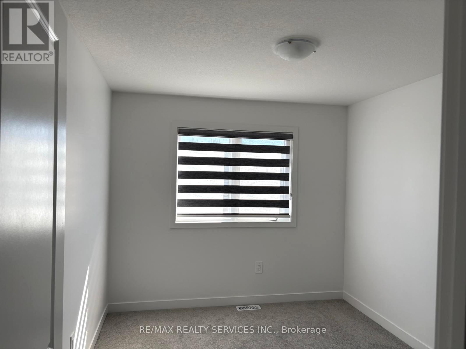 7 Pin Oak Common, Cambridge, Ontario  N1S 0G3 - Photo 30 - X12431143