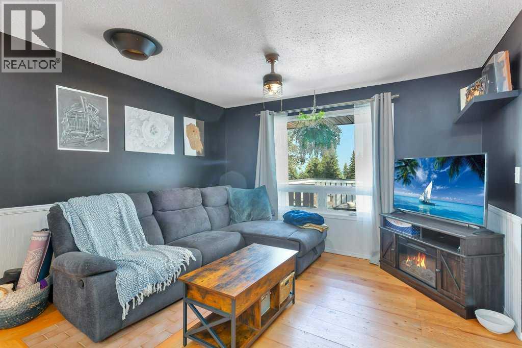 101 Lakeview Avenue, Gull Lake, Alberta  T4L 2N1 - Photo 14 - A2252686