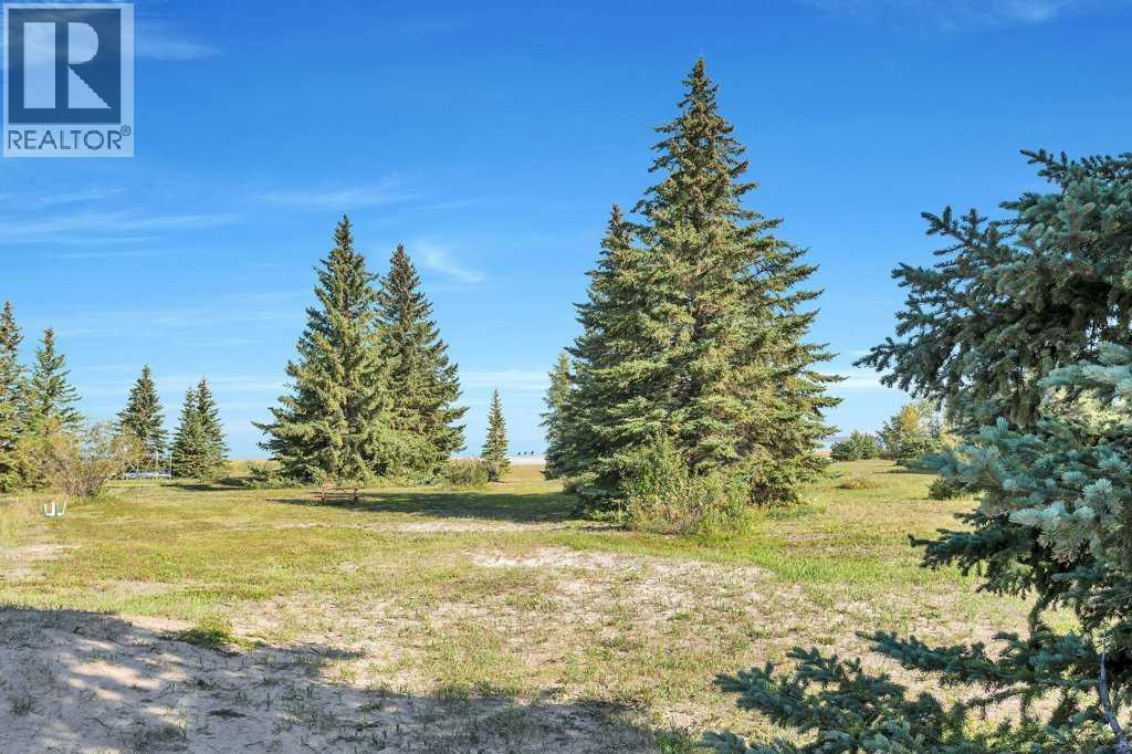 101 Lakeview Avenue, Gull Lake, Alberta  T4L 2N1 - Photo 35 - A2252686