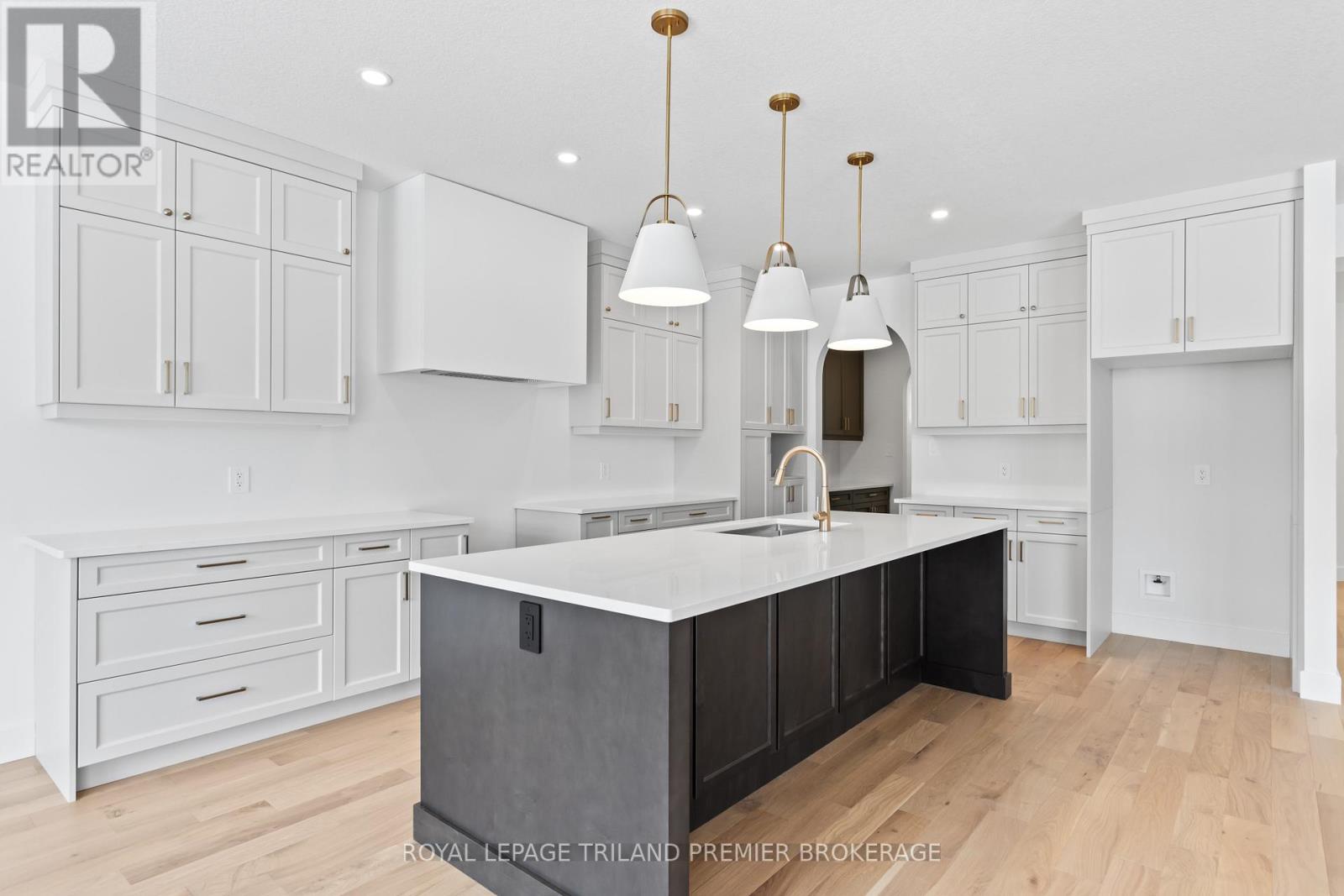 1378 Bush Hill Link, London North (North S), Ontario  N6G 0X6 - Photo 10 - X12442328