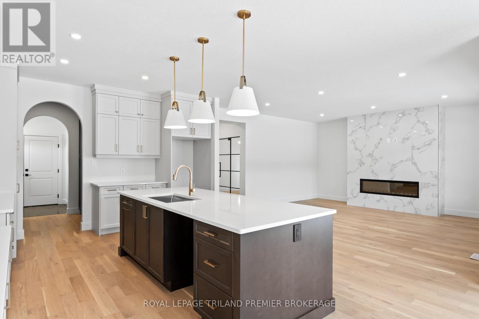 1378 Bush Hill Link, London North (North S), Ontario  N6G 0X6 - Photo 11 - X12442328