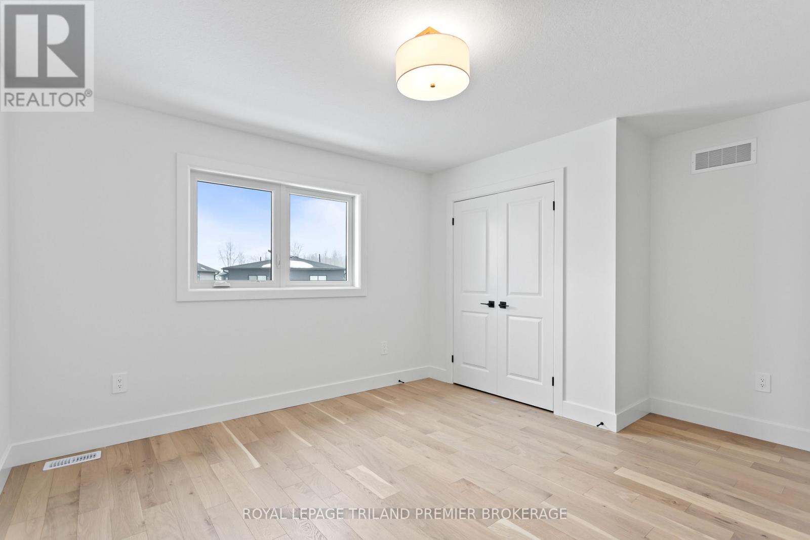 1378 Bush Hill Link, London North (North S), Ontario  N6G 0X6 - Photo 30 - X12442328