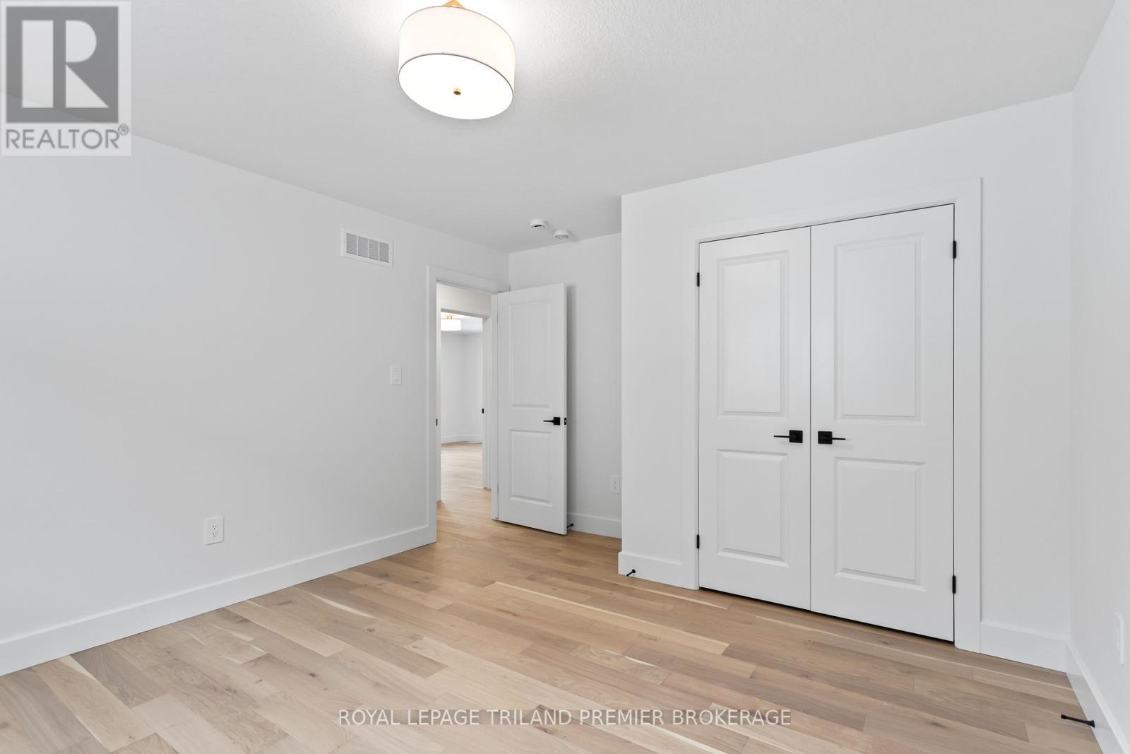 1378 Bush Hill Link, London North (North S), Ontario  N6G 0X6 - Photo 32 - X12442328
