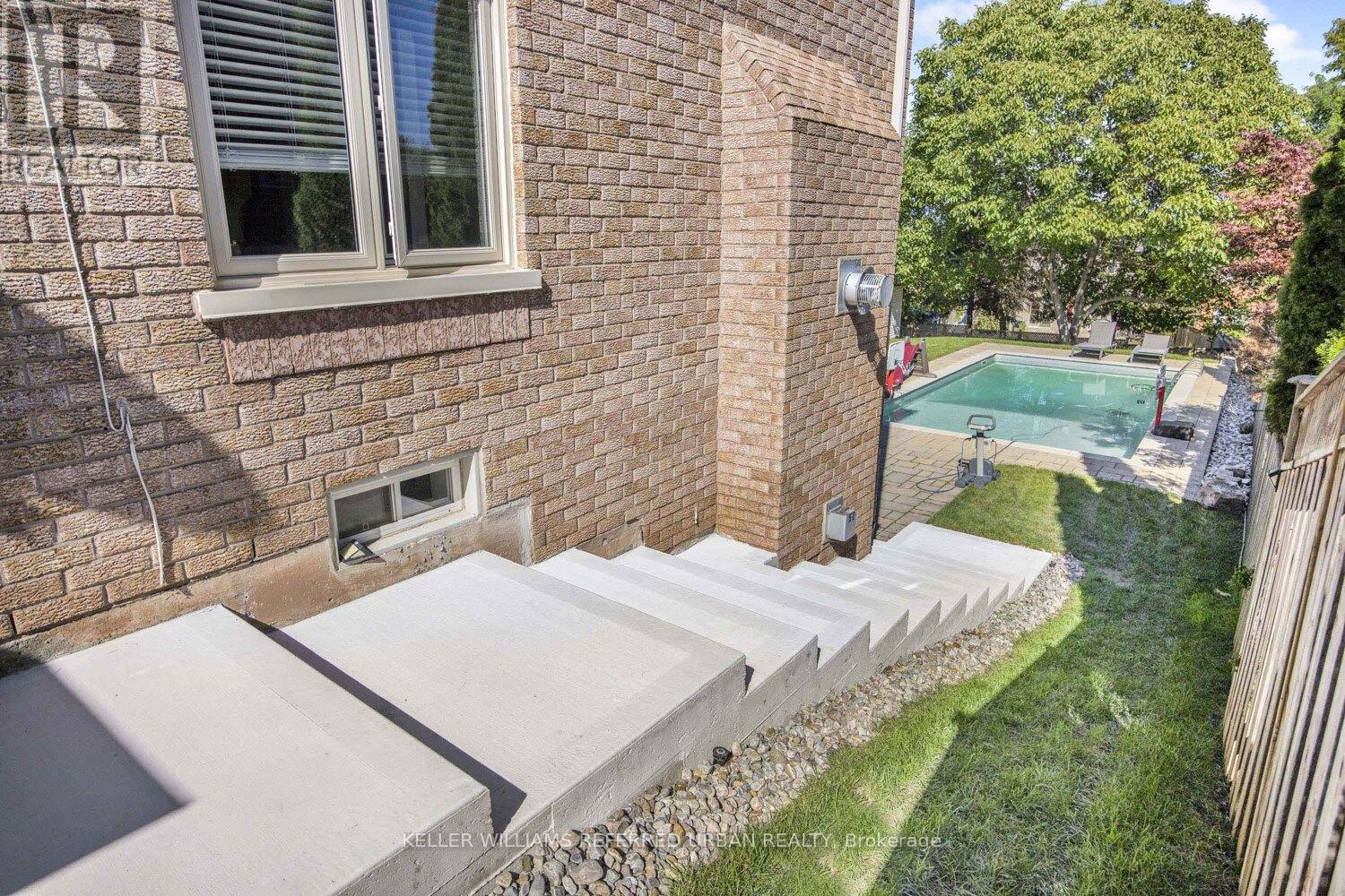 Basement - 1422 Summerhill Crescent, Oakville, Ontario  L6H 6E5 - Photo 23 - W12441403