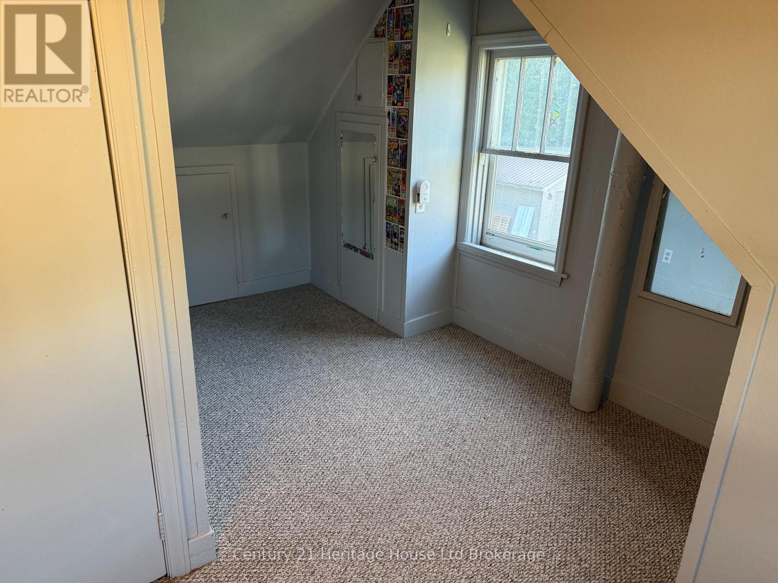 64 Frederick Street, Woodstock, Ontario  N4S 7W1 - Photo 10 - X12388208