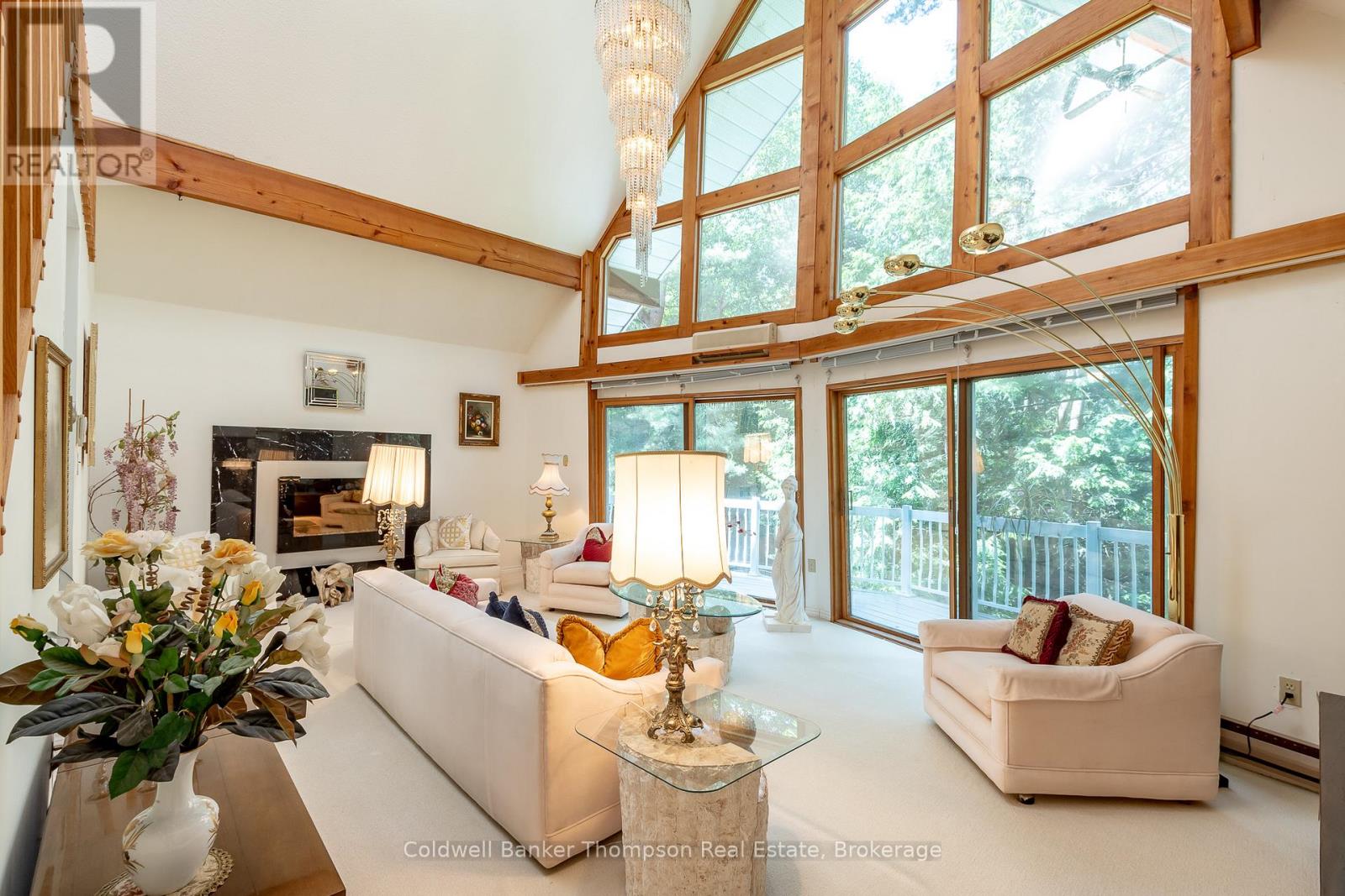 124 Hutcheson Beach Road, Huntsville, Ontario  P1H 1N4 - Photo 14 - X12442306