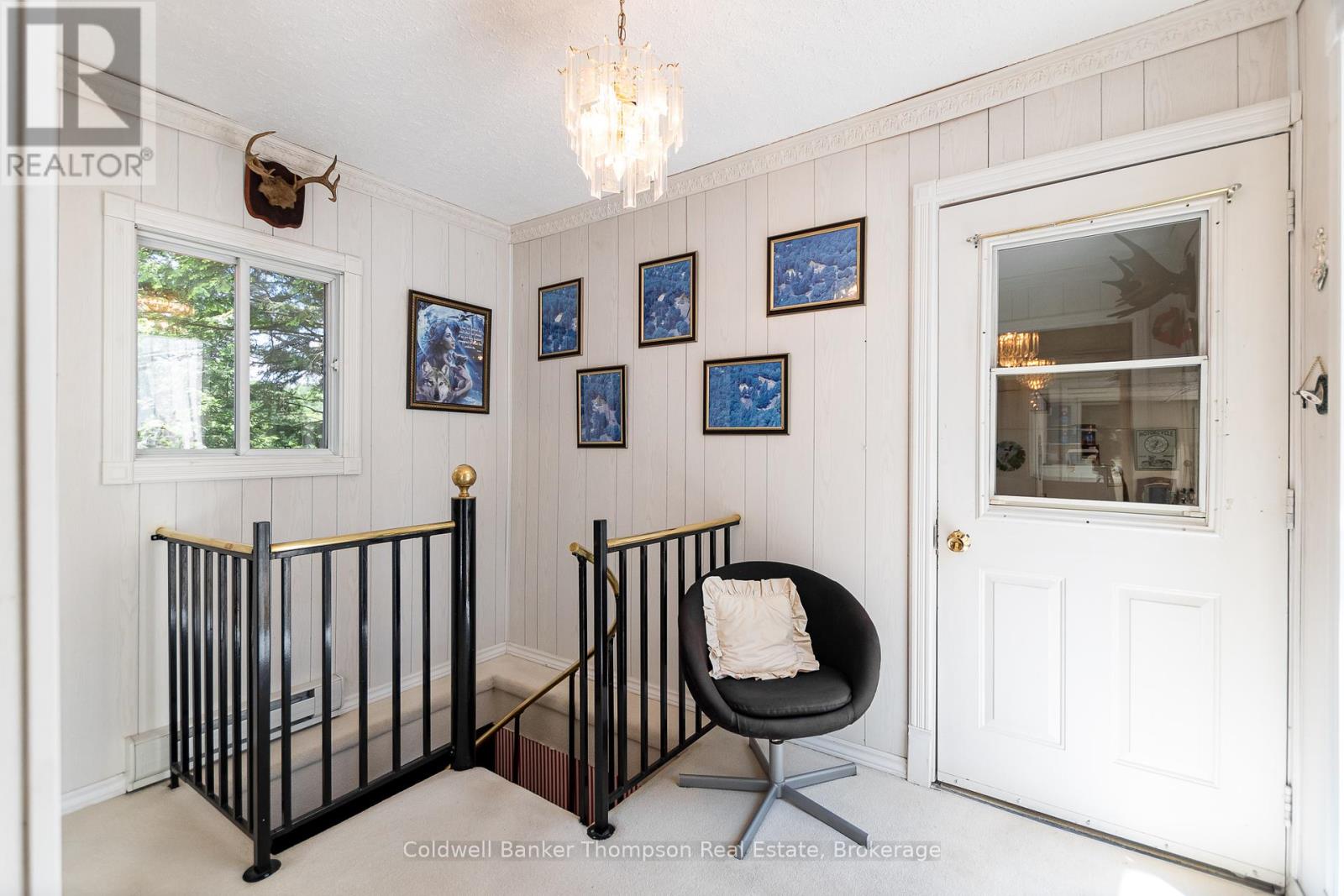 124 Hutcheson Beach Road, Huntsville, Ontario  P1H 1N4 - Photo 4 - X12442306