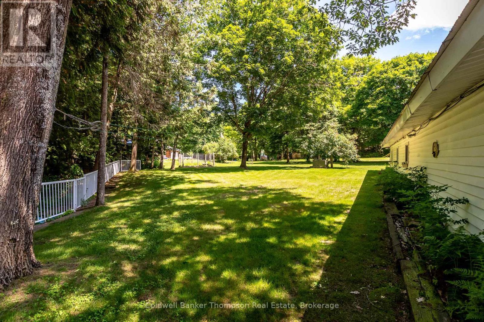 124 Hutcheson Beach Road, Huntsville, Ontario  P1H 1N4 - Photo 40 - X12442306