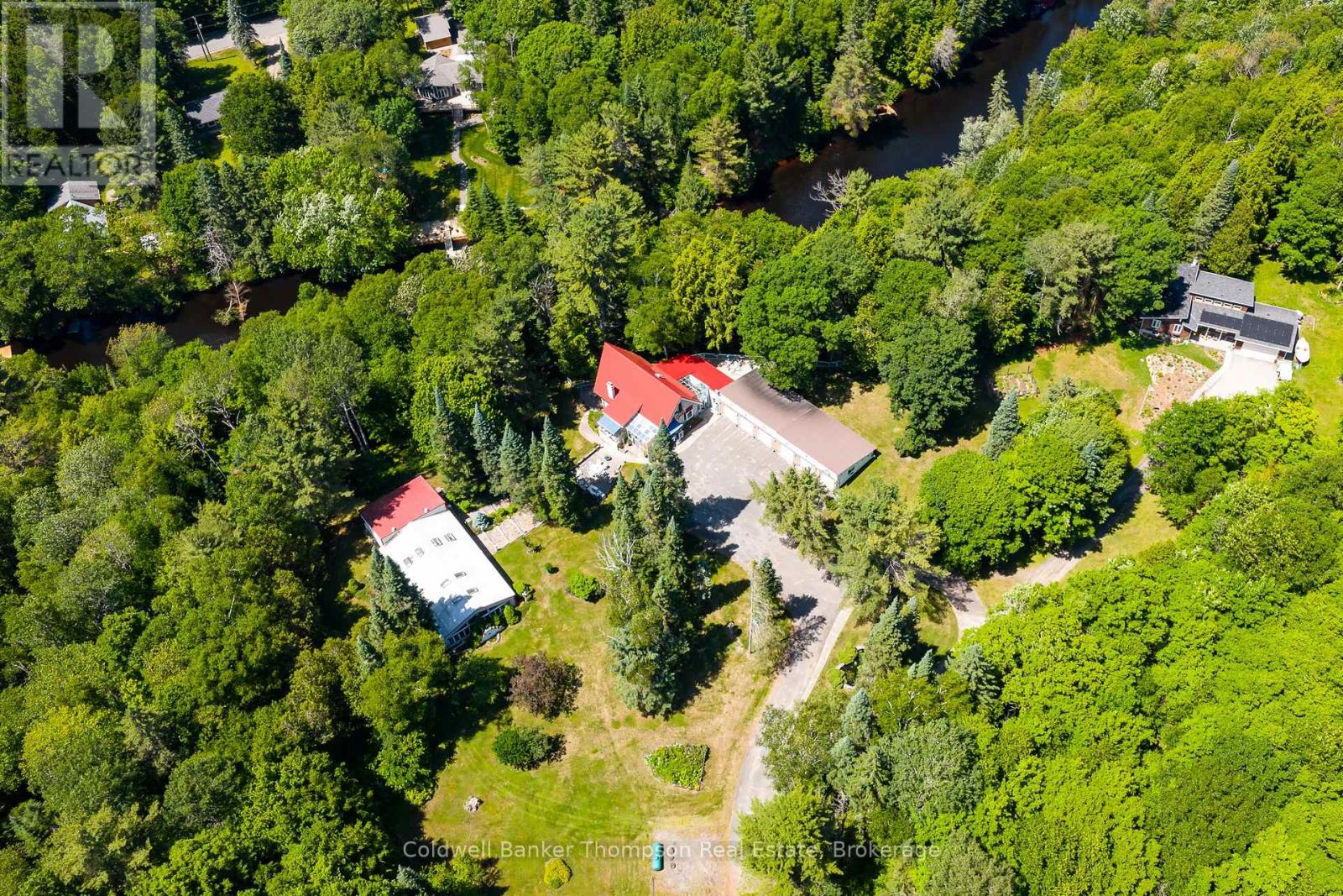 124 Hutcheson Beach Road, Huntsville, Ontario  P1H 1N4 - Photo 47 - X12442306