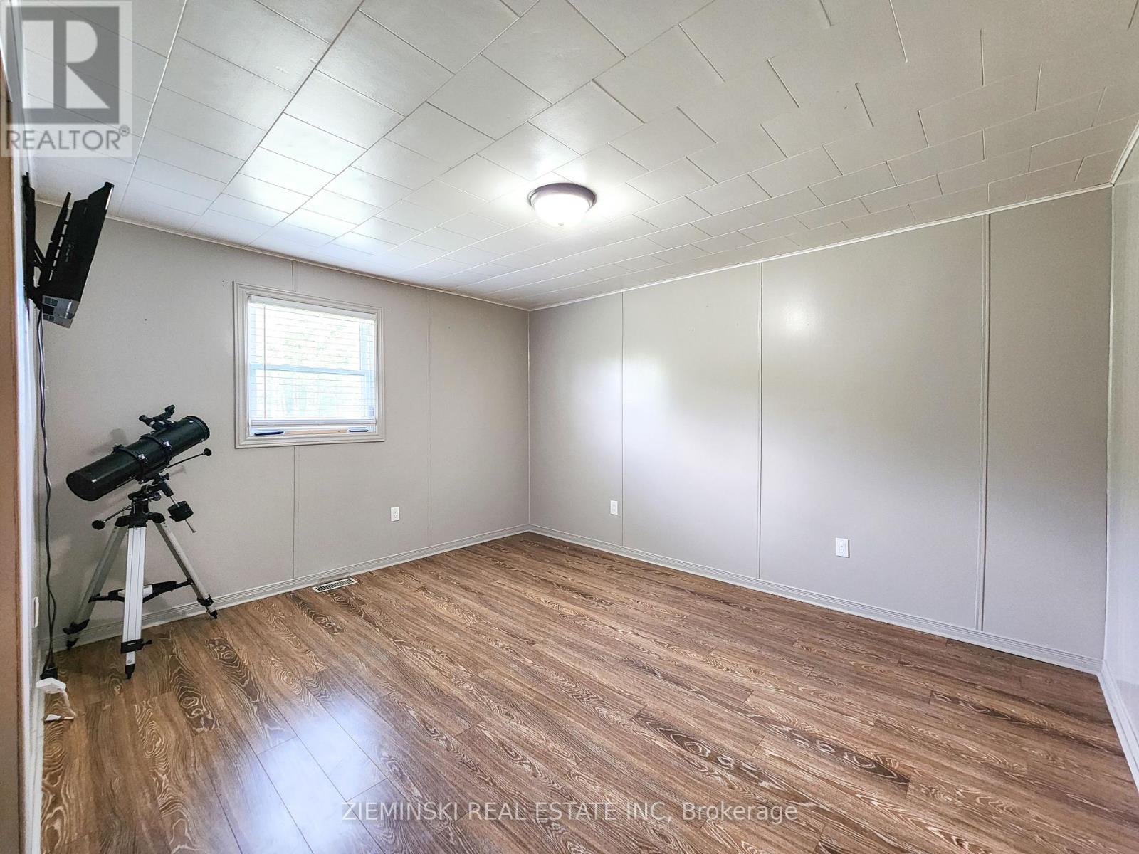 545 Silver Queen Lake Road, Cochrane, Ontario  P0L 1C0 - Photo 13 - T12442324