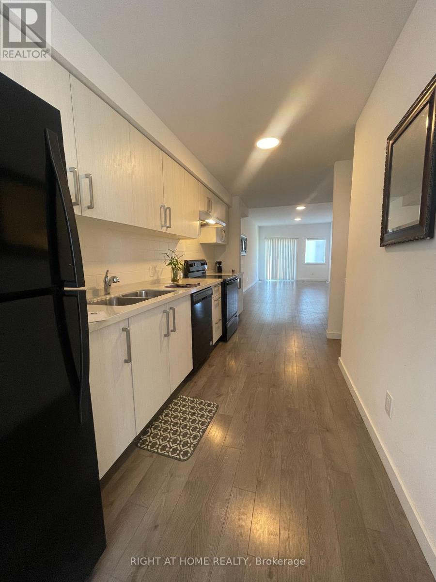 400 Alberta Street, Welland (Lincoln/crowland), Ontario  L3B 0K5 - Photo 7 - X12442180