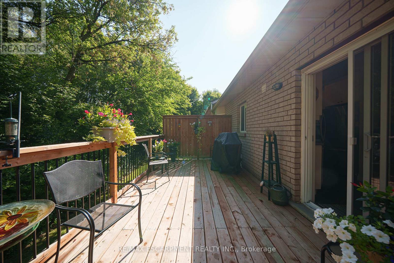 8 - 24 Hardy Road, Brantford, Ontario  N3T 5K6 - Photo 11 - X12442223