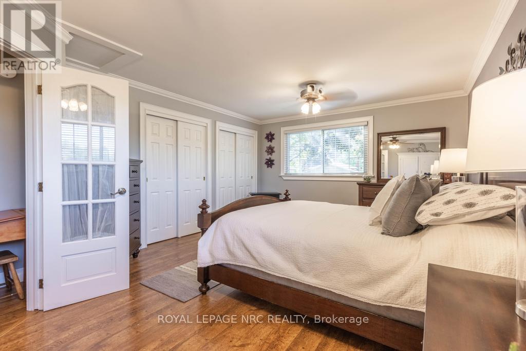 4510 Mitchell Avenue, Niagara Falls (Morrison), Ontario  L2E 6R7 - Photo 14 - X12442231