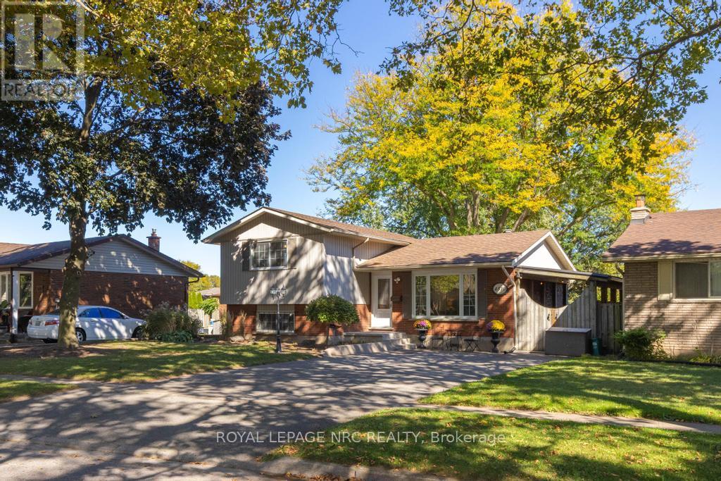 4510 Mitchell Avenue, Niagara Falls (Morrison), Ontario  L2E 6R7 - Photo 2 - X12442231