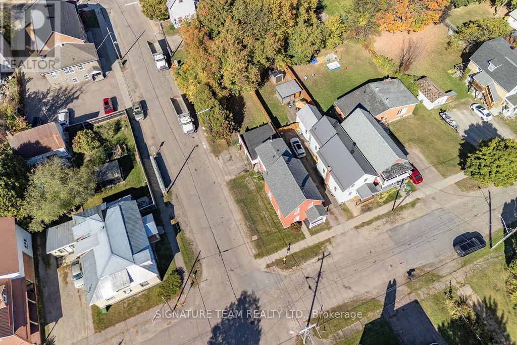 201 Welland Street, Pembroke, Ontario  K8A 5Y2 - Photo 12 - X12442274