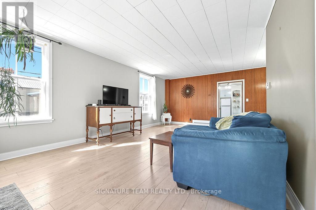 201 Welland Street, Pembroke, Ontario  K8A 5Y2 - Photo 18 - X12442274