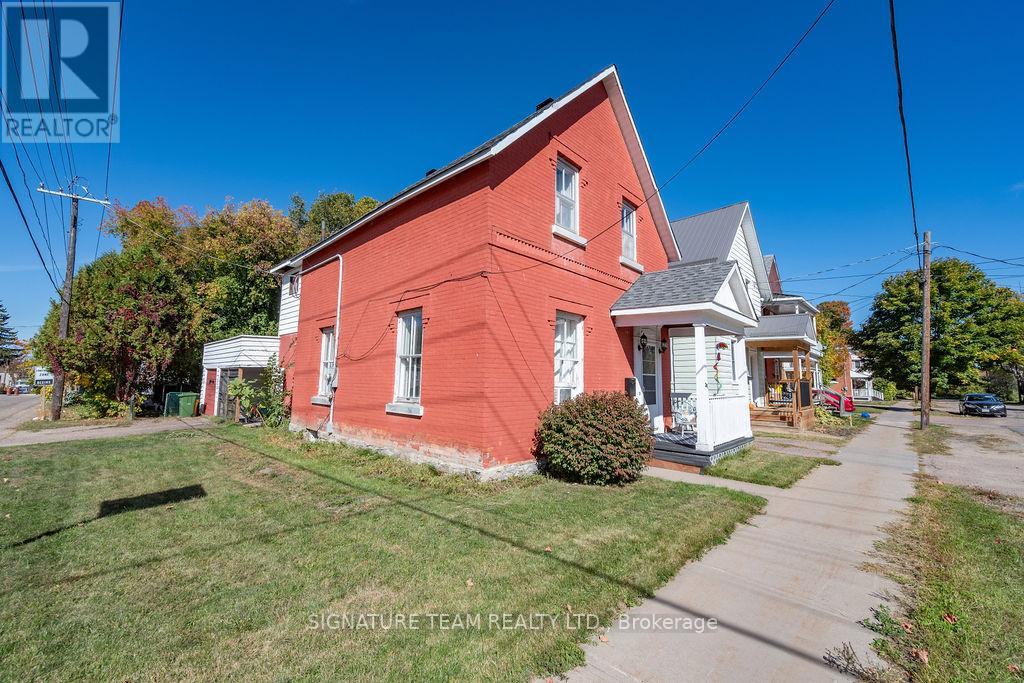 201 Welland Street, Pembroke, Ontario  K8A 5Y2 - Photo 6 - X12442274