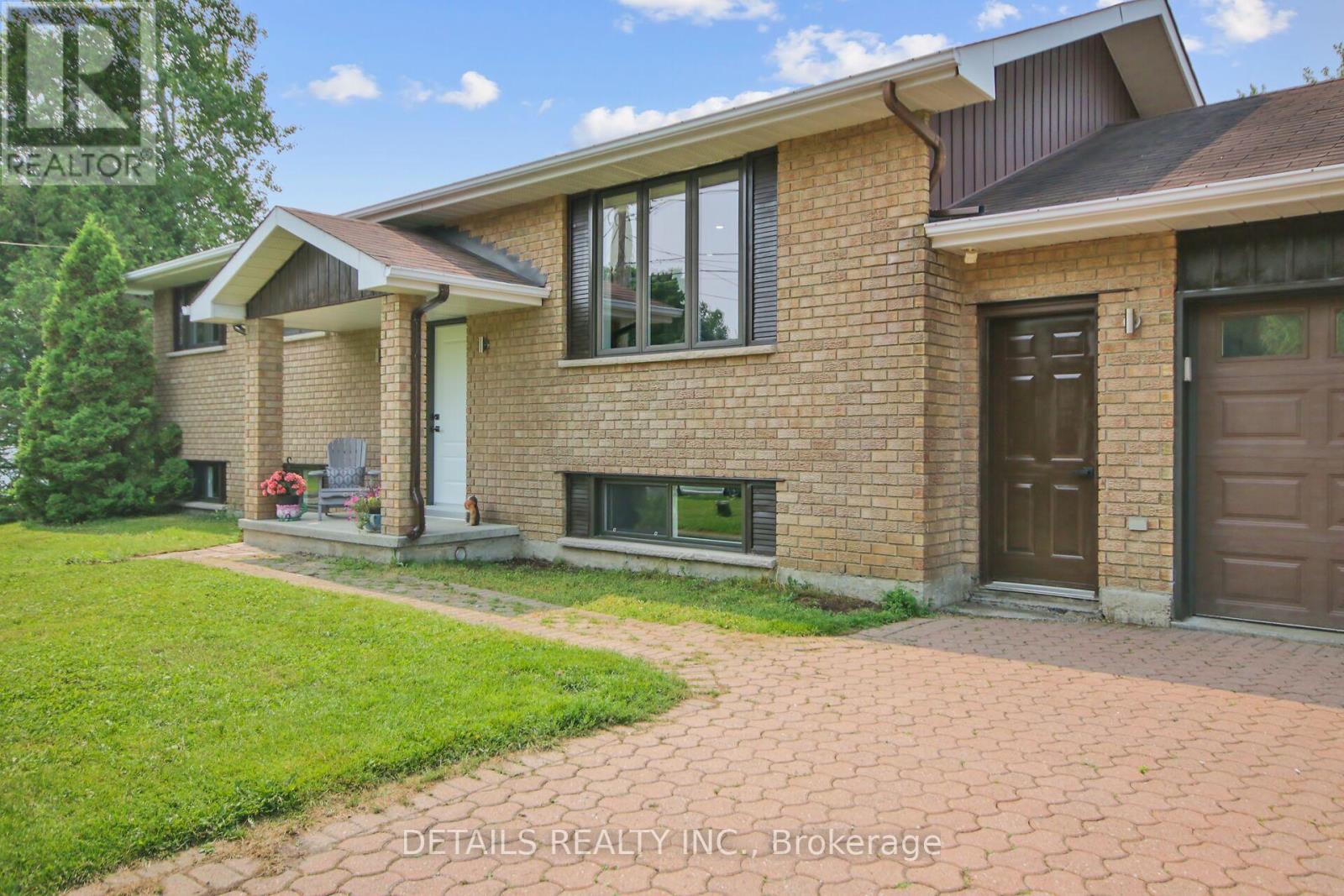 2708 Bekkers Court, Ottawa, Ontario  K0A 2P0 - Photo 3 - X12442262