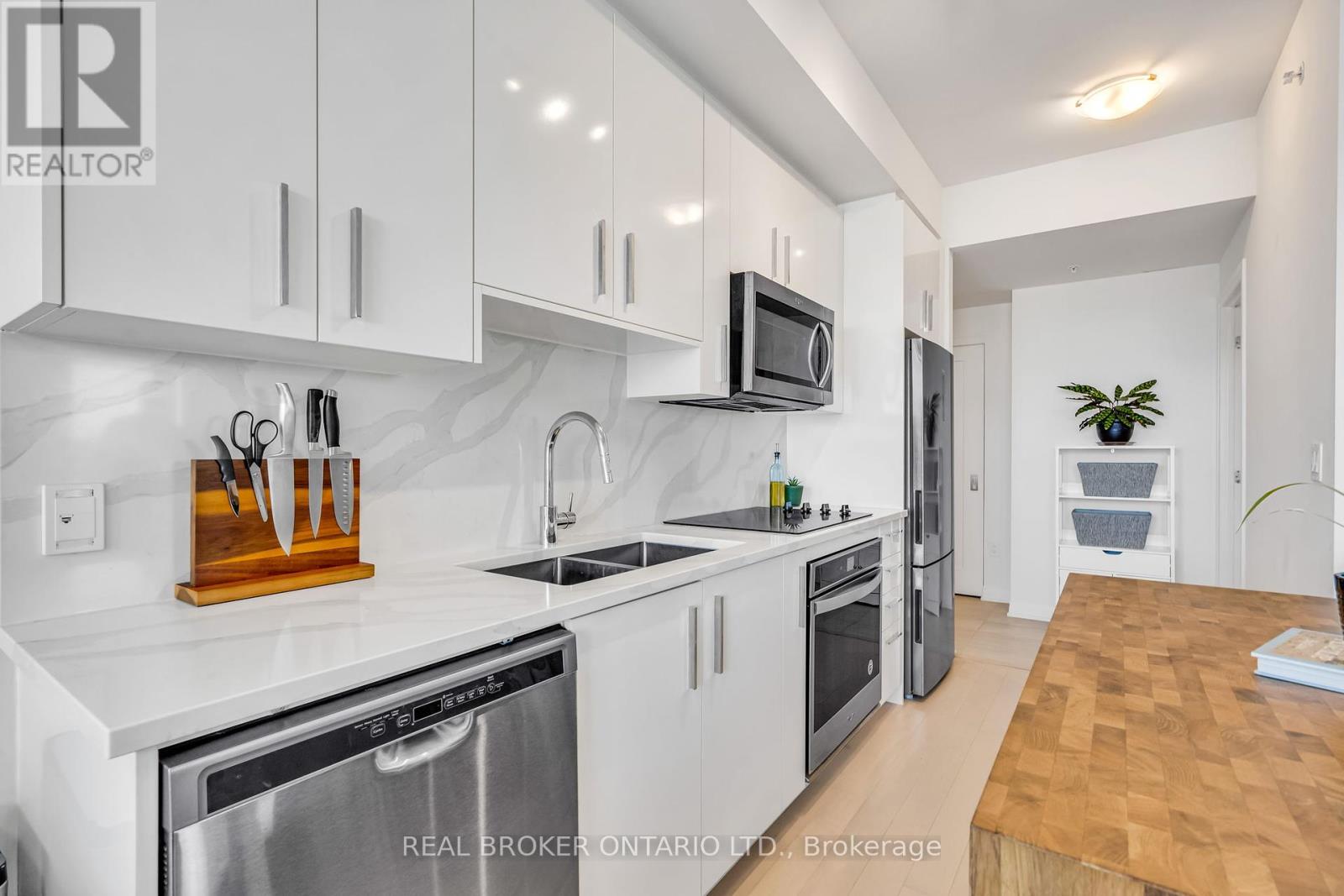 802 - 805 Carling Avenue, Ottawa, Ontario  K1S 5W9 - Photo 6 - X12442298