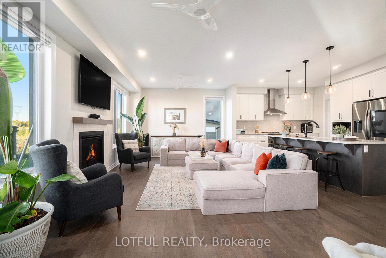 71 Aridus Crescent, Ottawa, Ontario  K2S 2L3 - Photo 11 - X12442322