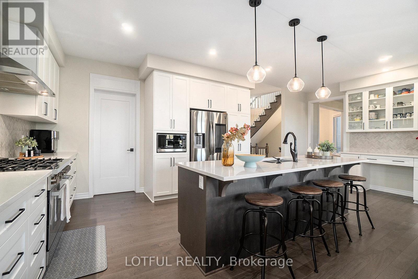 71 Aridus Crescent, Ottawa, Ontario  K2S 2L3 - Photo 9 - X12442322