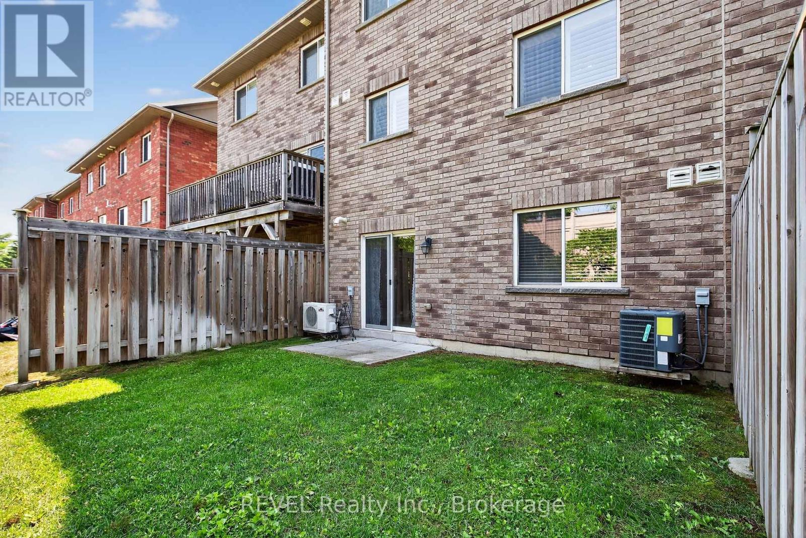 11 - 53 Ferndale Drive S, Barrie (Ardagh), Ontario  L4N 5W9 - Photo 16 - S12442308