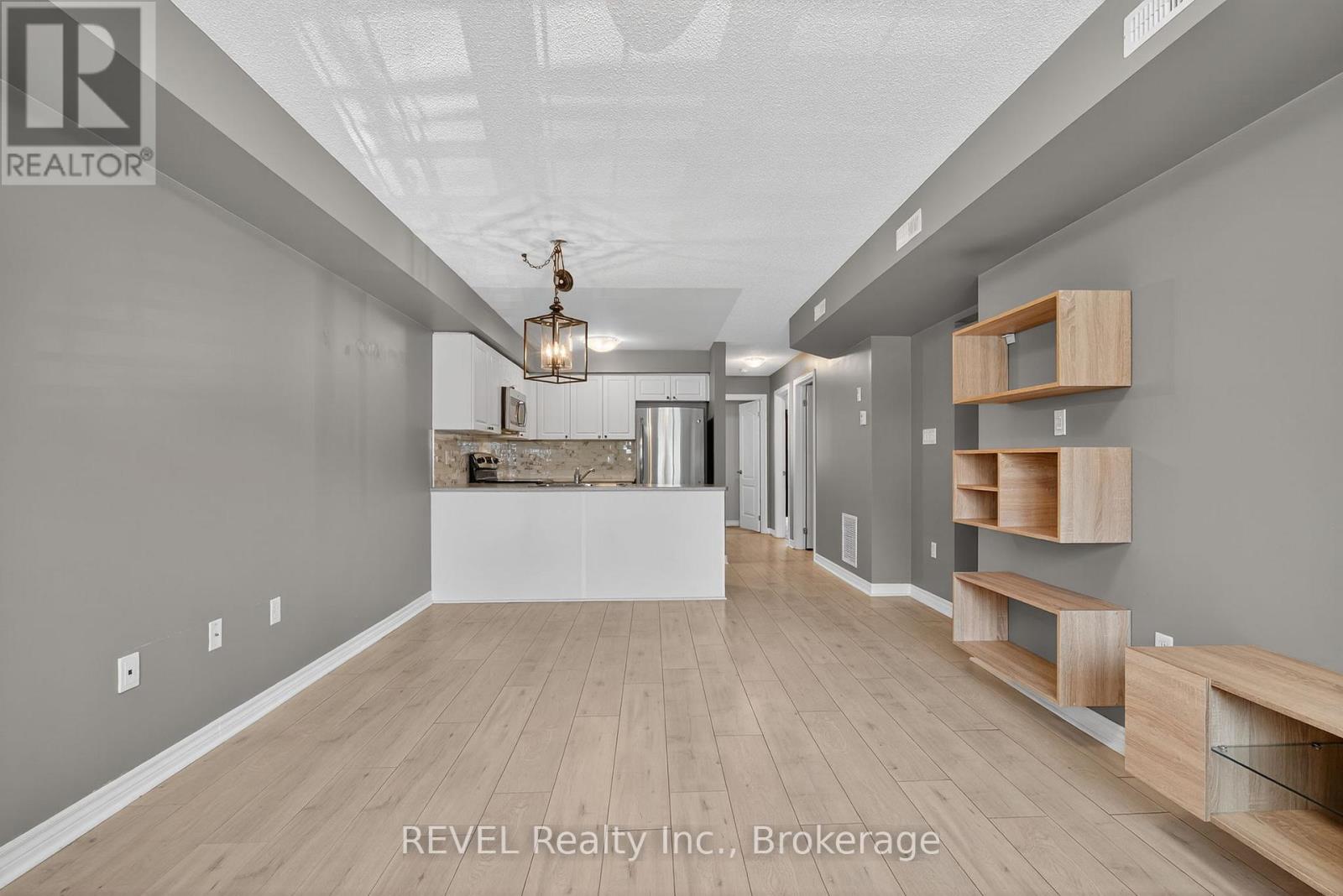 11 - 53 Ferndale Drive S, Barrie (Ardagh), Ontario  L4N 5W9 - Photo 7 - S12442308