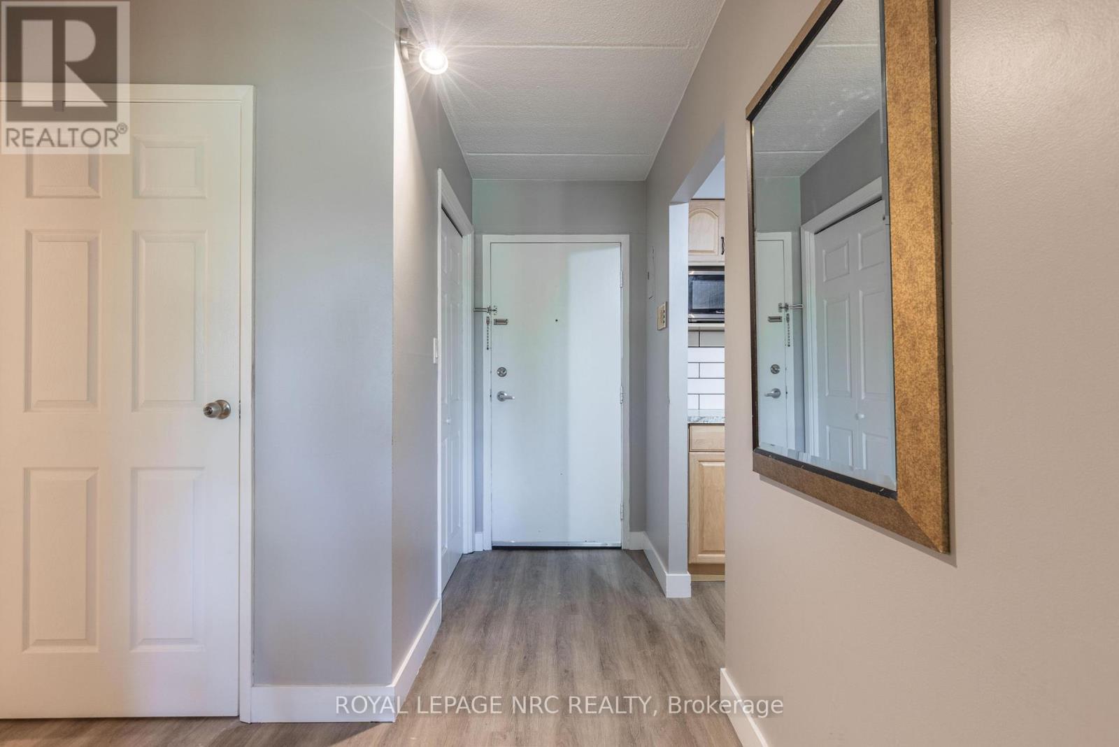 207 - 41 Rykert Street, St. Catharines (Western Hill), Ontario  L2S 3A4 - Photo 12 - X12442269