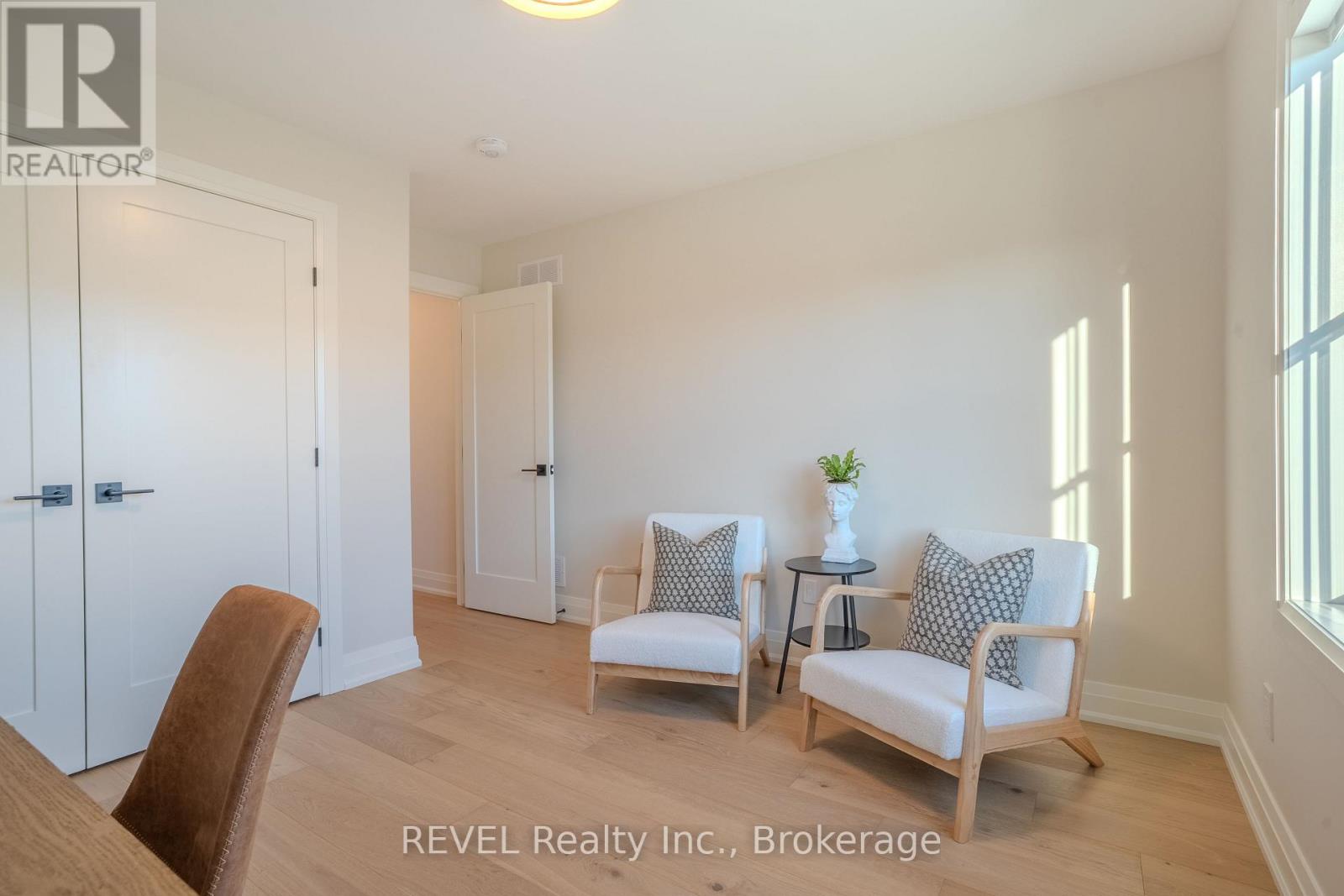 21 Arsenault Crescent, Pelham (Fonthill), Ontario  L0S 1E1 - Photo 27 - X12442291