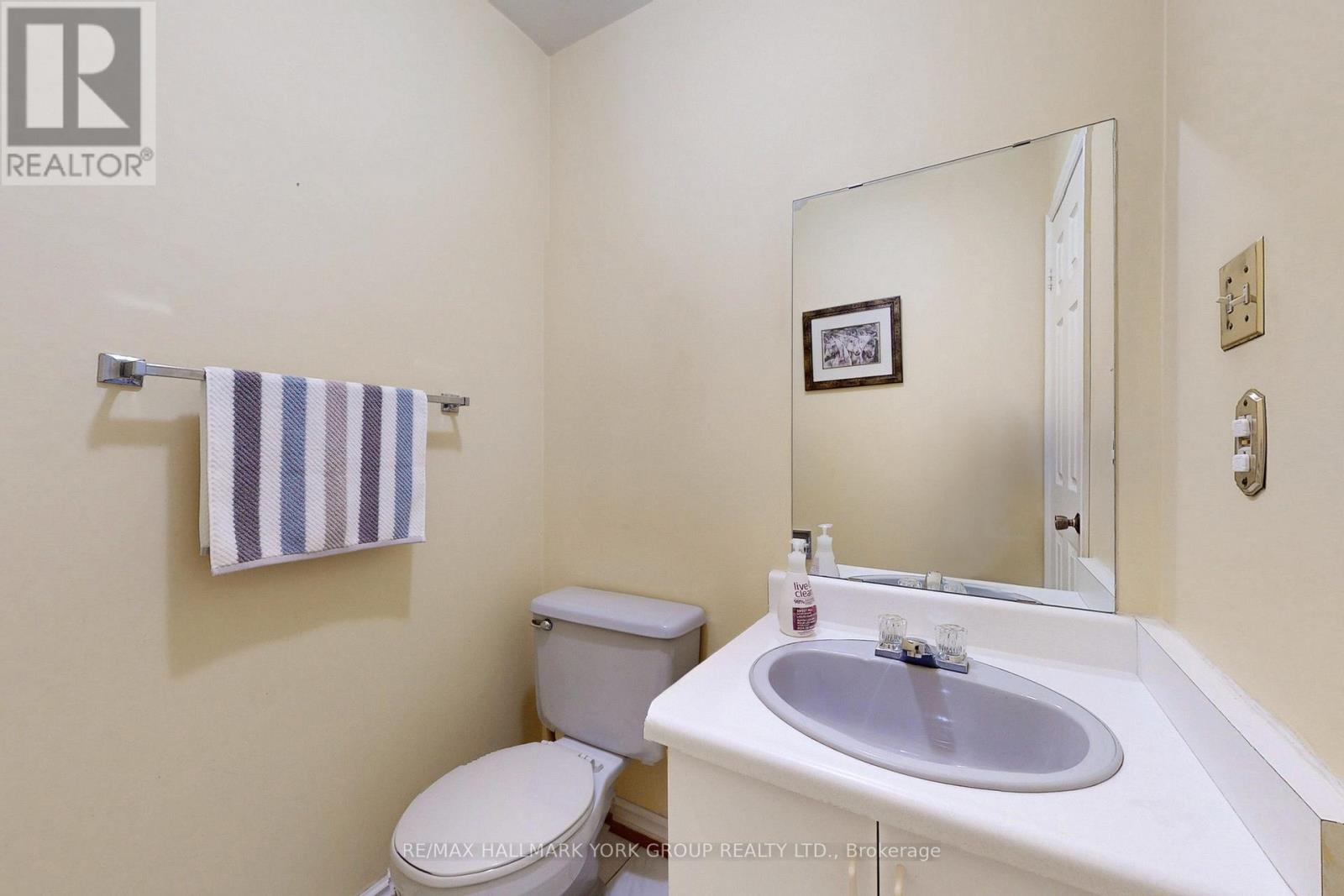 46 Finchley Circle, Markham, Ontario  L3R 8S4 - Photo 24 - N12441715