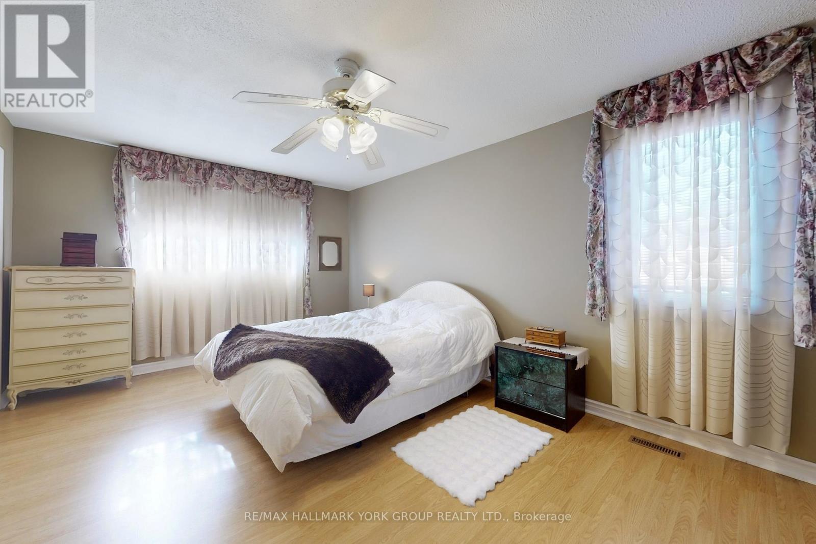 46 Finchley Circle, Markham, Ontario  L3R 8S4 - Photo 30 - N12441715