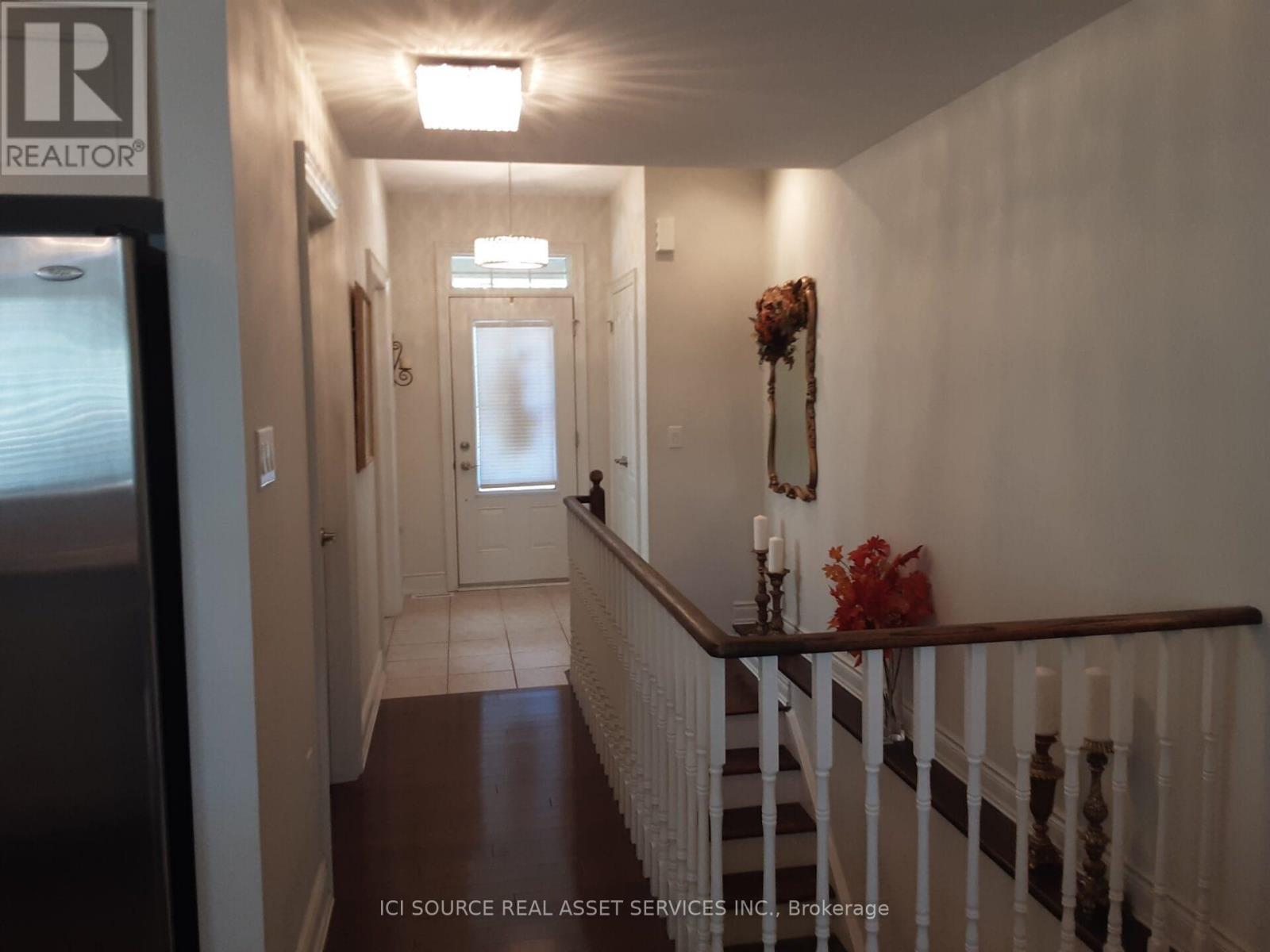 72 Tuscany Grande, New Tecumseth, Ontario  L9R 0E2 - Photo 5 - N12439208
