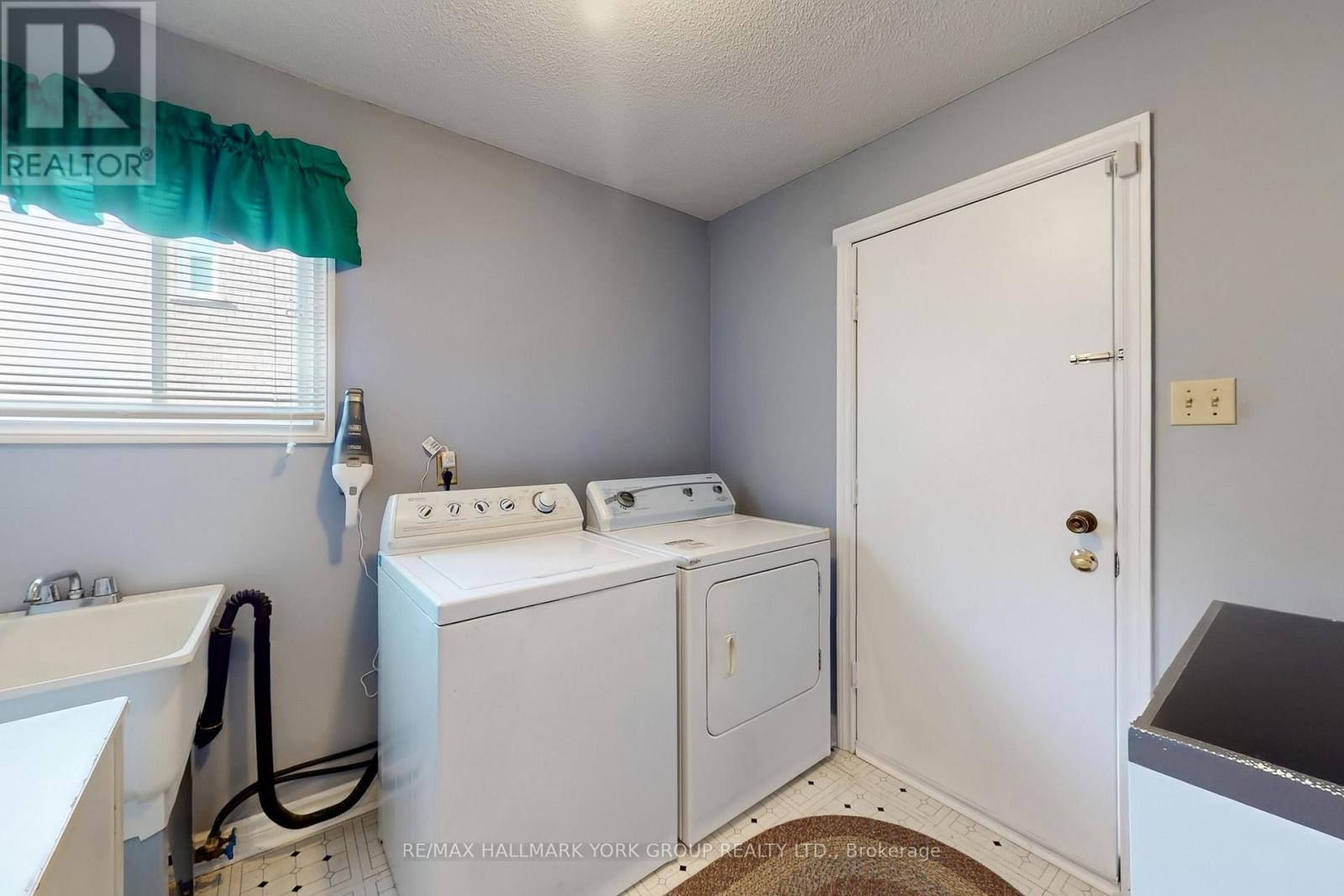 46 Finchley Circle, Markham, Ontario  L3R 8S4 - Photo 23 - N12441715