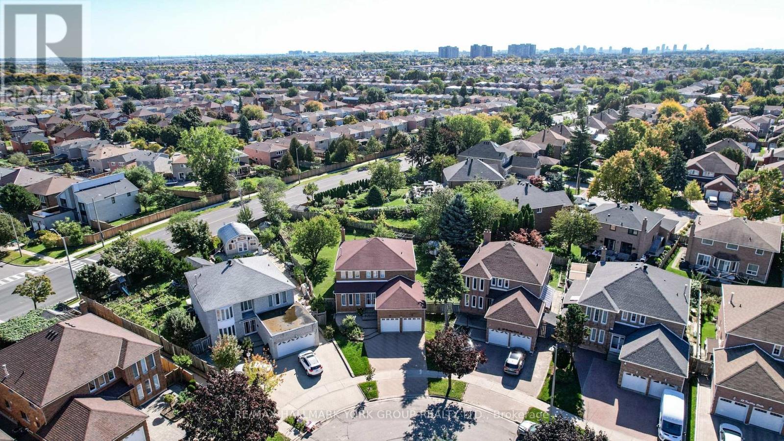 46 Finchley Circle, Markham, Ontario  L3R 8S4 - Photo 49 - N12441715