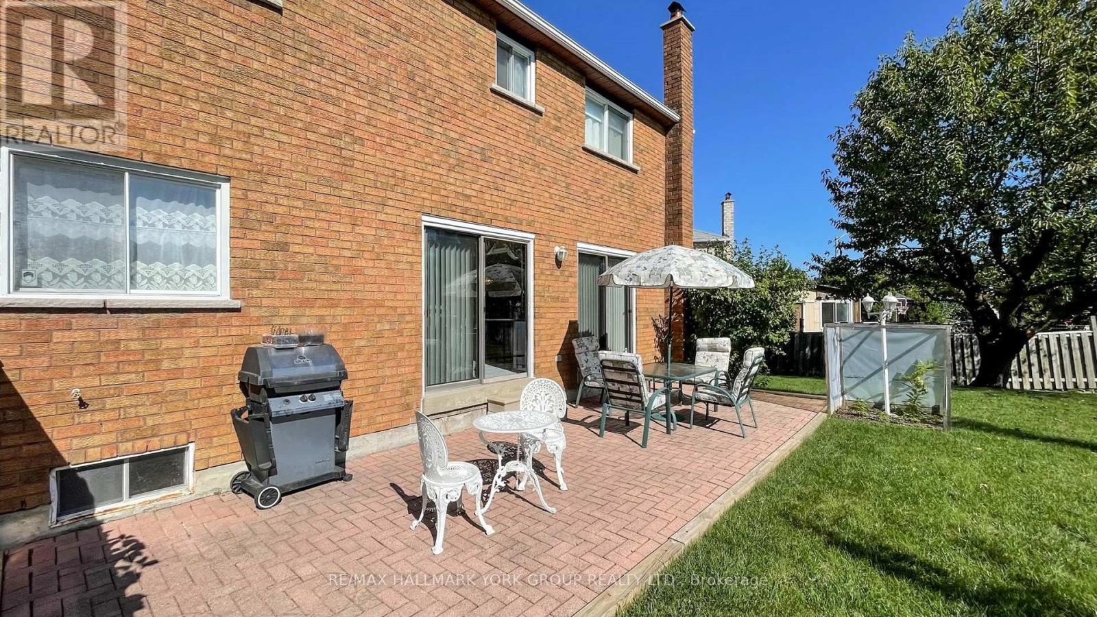 46 Finchley Circle, Markham, Ontario  L3R 8S4 - Photo 42 - N12441715