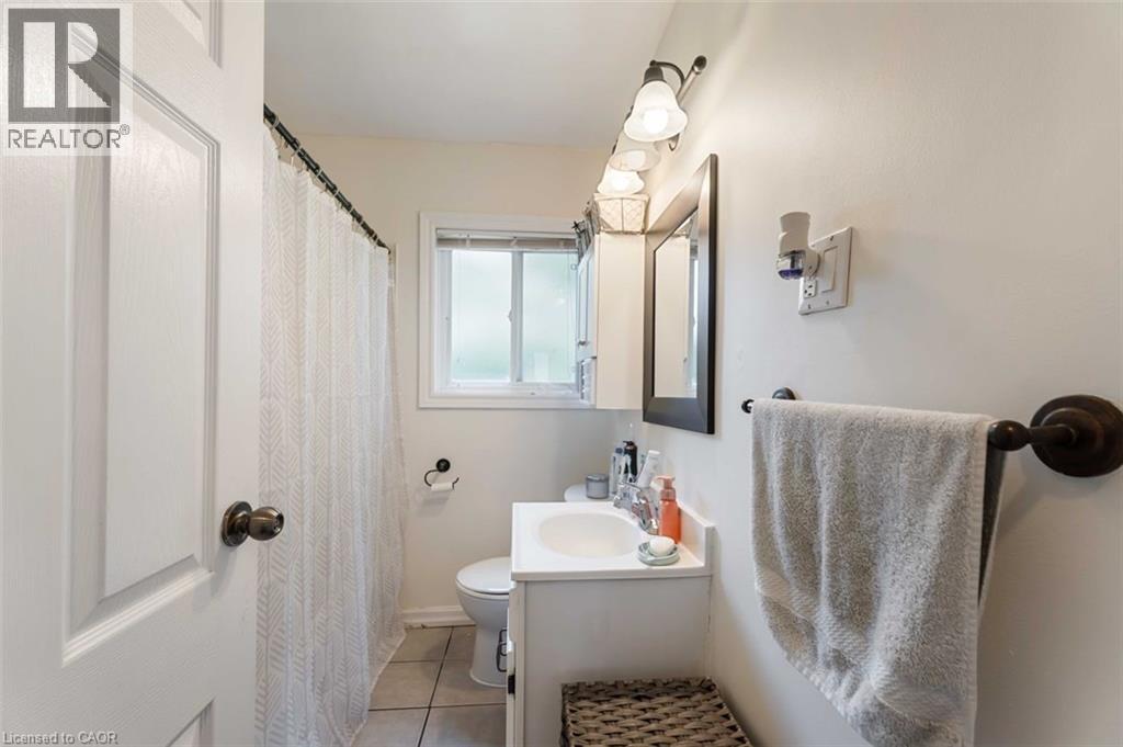107 Oakdale Avenue, St. Catharines, Ontario  L2P 2L3 - Photo 15 - 40776112