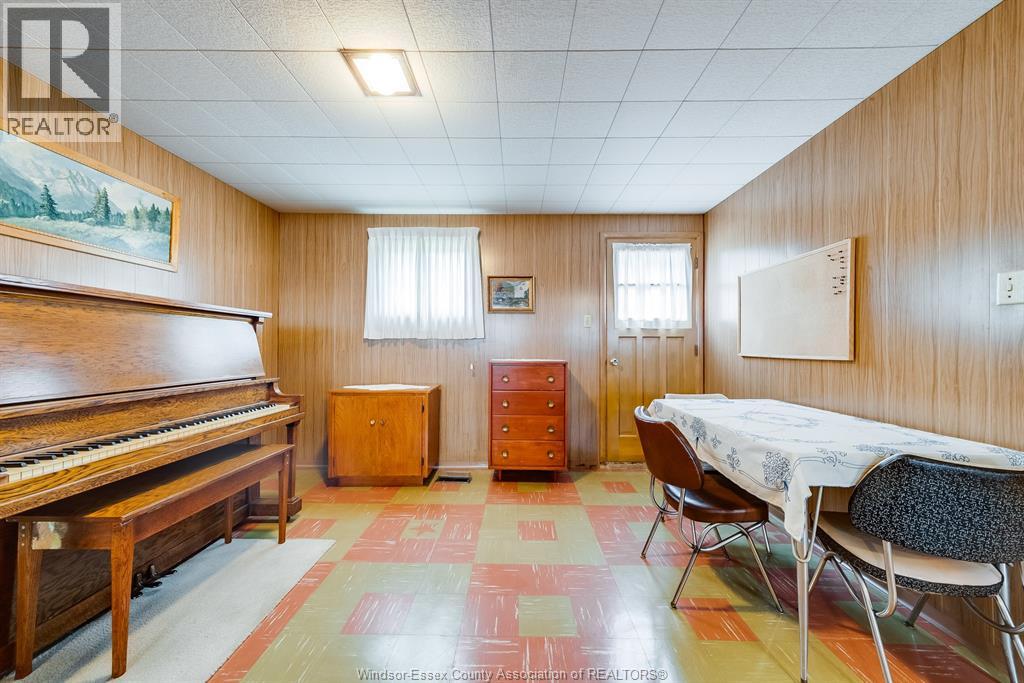 744 Lynn, Windsor, Ontario  N9G 1G7 - Photo 27 - 25025193