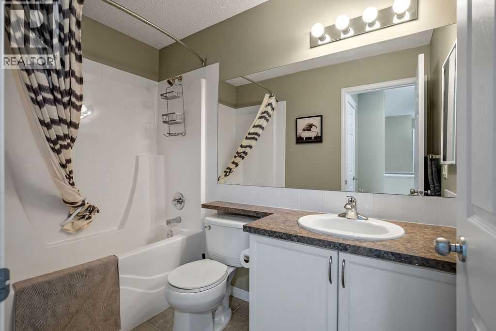 275 Cougar Plateau Way Sw, Calgary, Alberta  T3H 5S2 - Photo 22 - A2251412