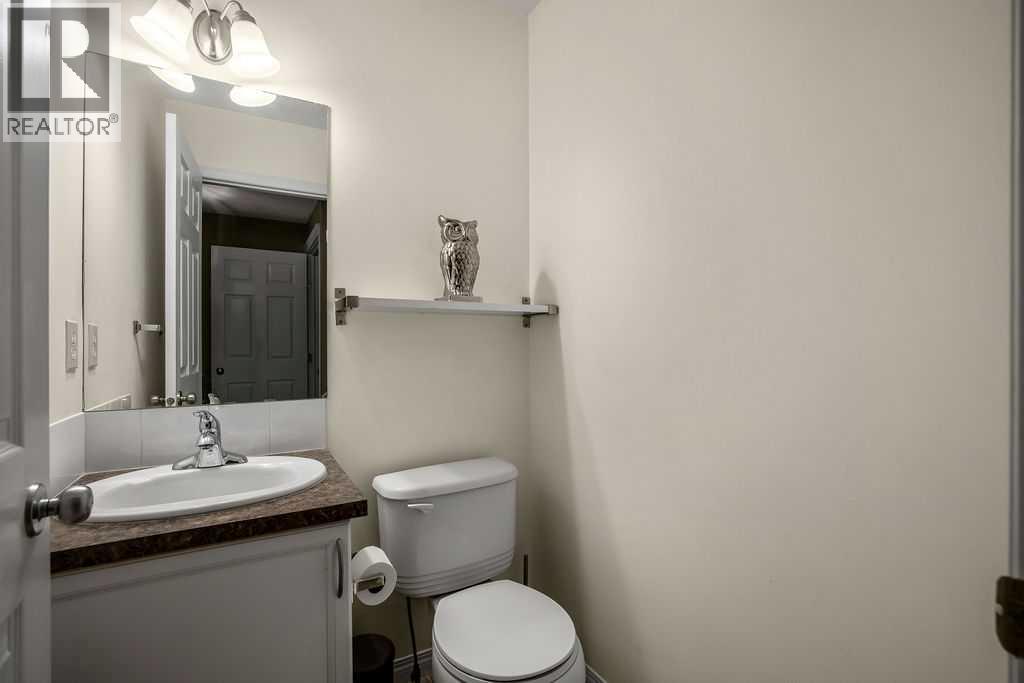 275 Cougar Plateau Way Sw, Calgary, Alberta  T3H 5S2 - Photo 29 - A2251412