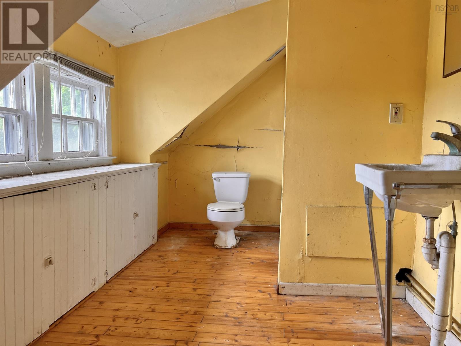 492 Main Street, Kentville, Nova Scotia  B4N 1L3 - Photo 11 - 202518952