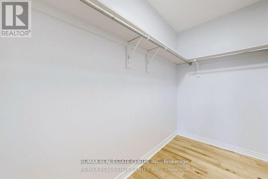 84 Betony Drive, Richmond Hill (Oak Ridges), Ontario  L4E 3N2 - Photo 25 - N12441799
