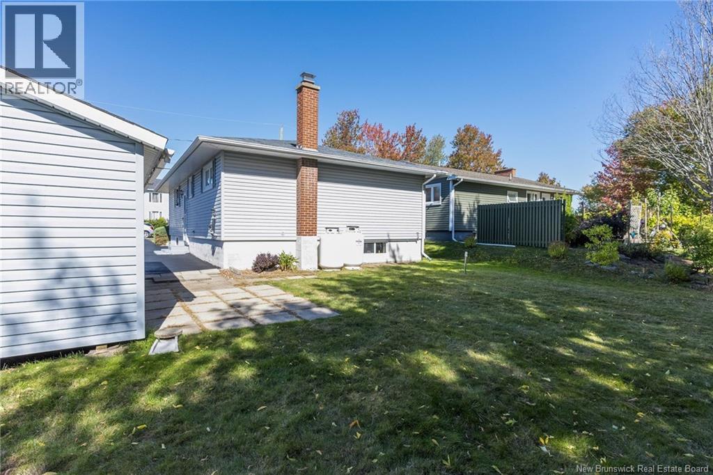 44 Fernwood Avenue, Moncton, New Brunswick  E1A 2W4 - Photo 6 - NB127873