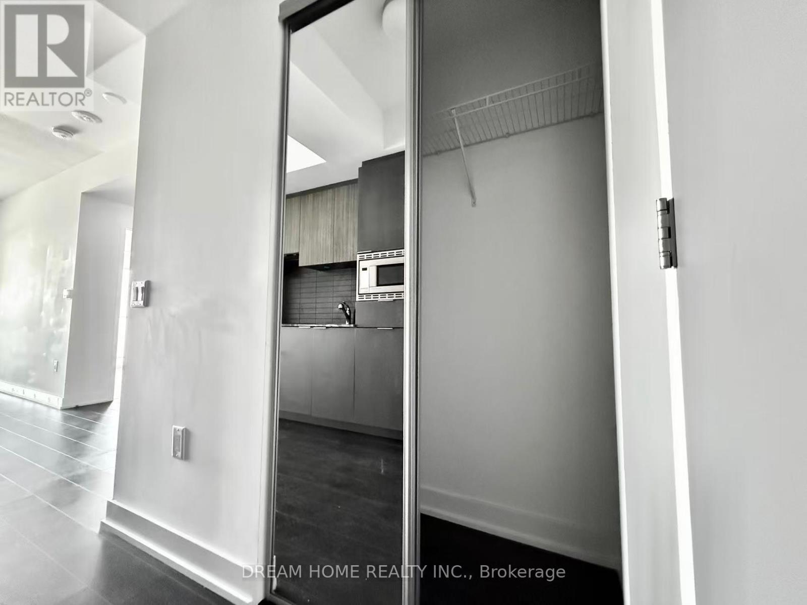 403 - 50 O'neill Road, Toronto, Ontario  M3C 0R1 - Photo 4 - C12348673