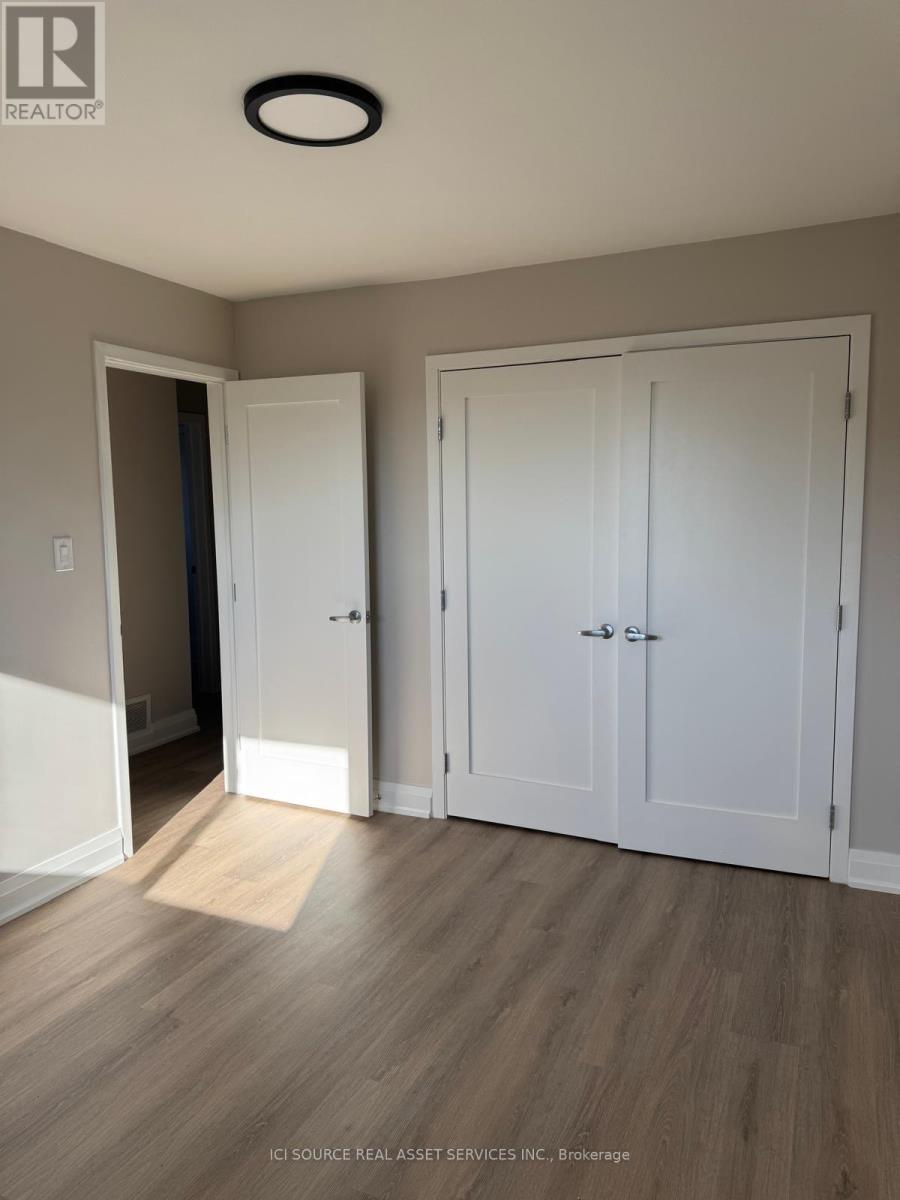 Upper - 34 Rita Drive, Toronto, Ontario  M3L 2G6 - Photo 17 - W12442139
