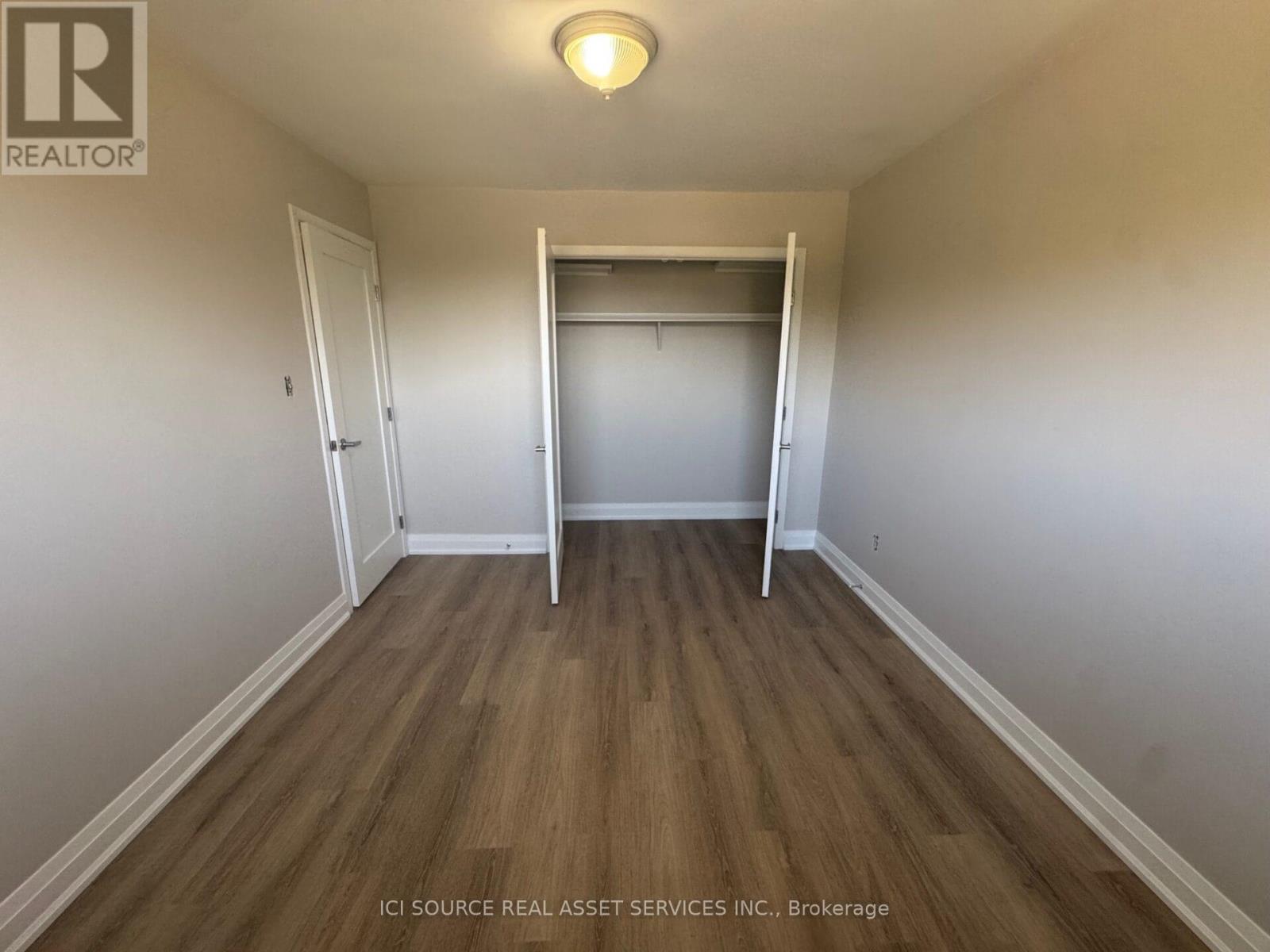 Upper - 34 Rita Drive, Toronto, Ontario  M3L 2G6 - Photo 22 - W12442139